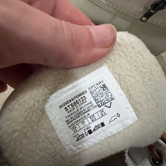 Sperry boots - Picture 2 of 3